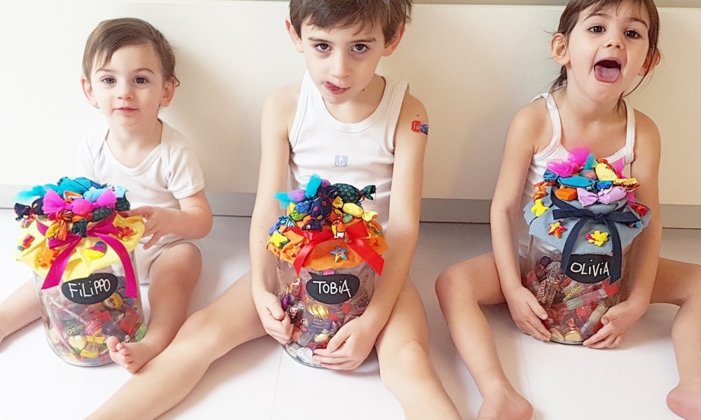 Come realizzare dei vasi per caramelle personalizzati con l’aiuto dei bambini