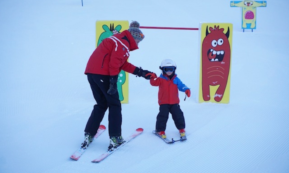 INIZIARE I BAMBINI ALLO SCI: INTERVISTA AD UNA MAESTRA DI SCI IN VAL D’AOSTA