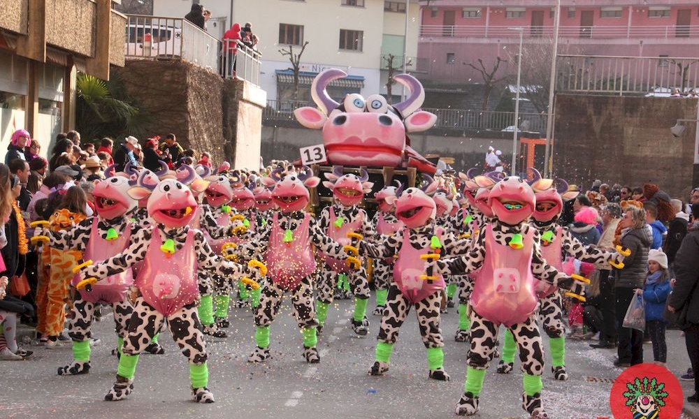 FESTEGGIARE IL CARNEVALE IN SVIZZERA? TUTTO QUELLO CHE DEVI SAPERE SUI MIGLIORI CARNEVALI DEL CANTON TICINO E DEL MOESANO
