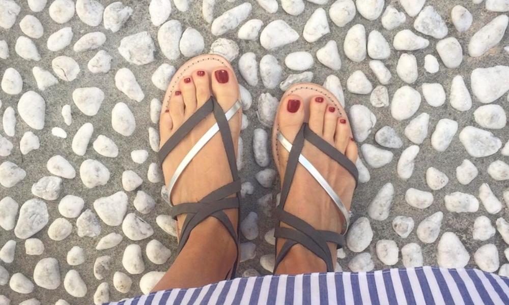 LANAPO DALLE CINQUE TERRE I SANDALI ARTIGIANALI PIU’ COOL-SOSTENIAMO I PICCOLI BRAND MADE IN ITALY