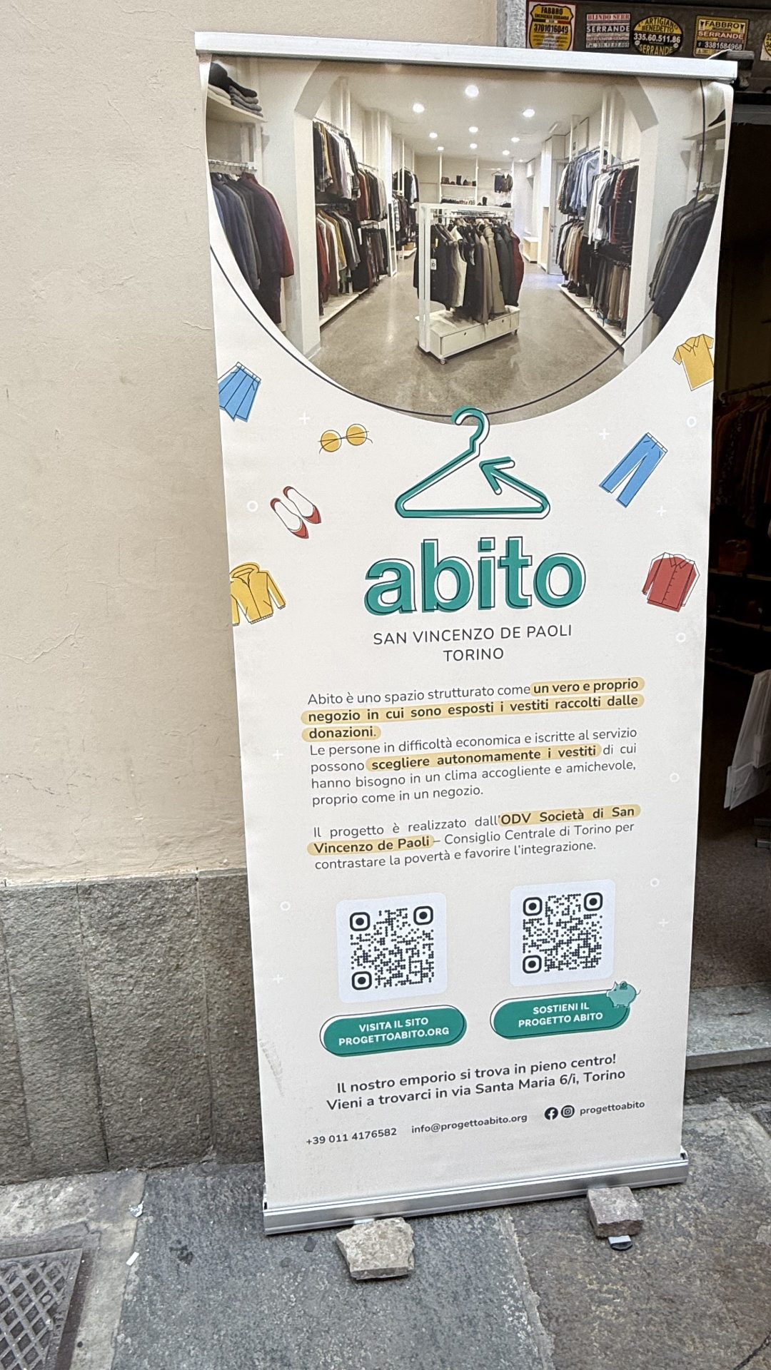 Banner Mercatino Solidale Progetto Abito Torino