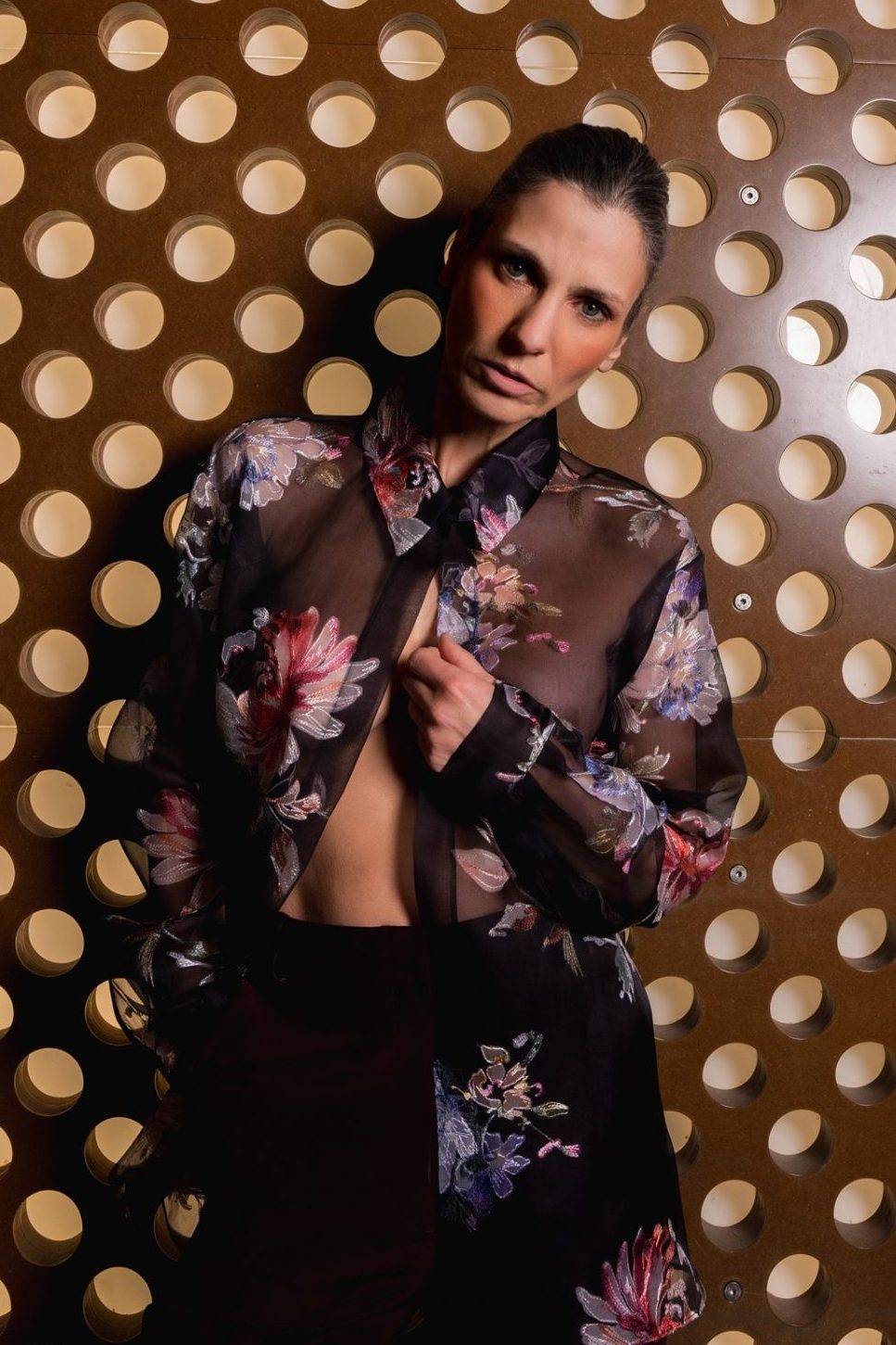 Marie Biondini modella over 50 make-up smoky eyes